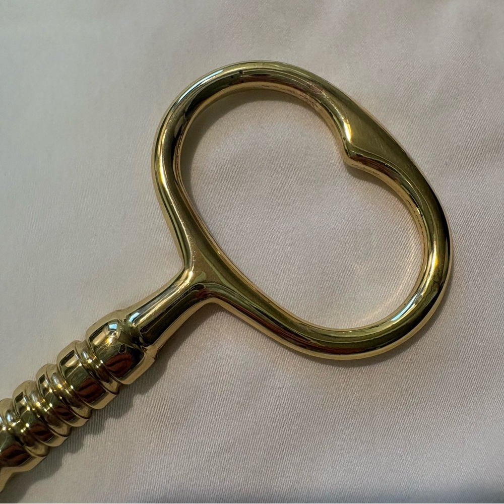Solid Shiny Brass Skeleton Key Paperweight – Ralph Lauren Style - Picture 3 of 5